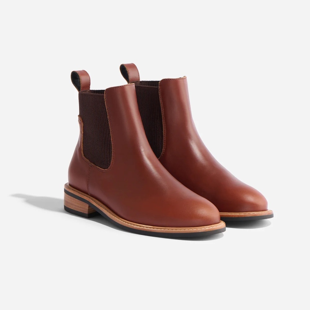 Nisolo Carmen Chelsea Boots (Brandy, Size 7)